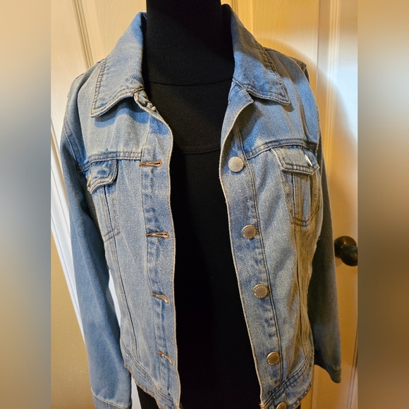 💙🩵🤎Upcycled Retro Hibiscus Quilt Jeans  Jacket // Made w/♡ - Picture 2 of 3